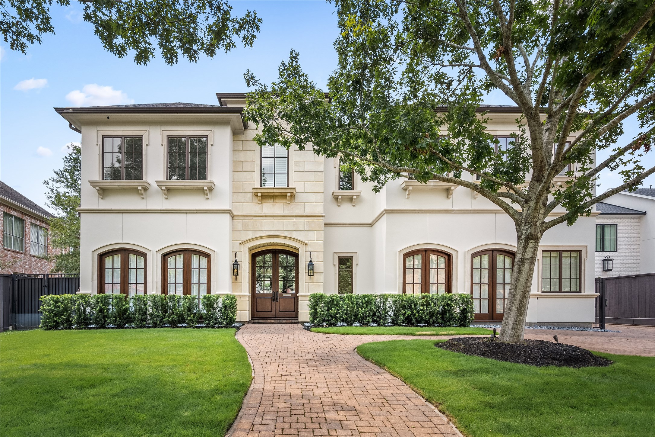 6027 Deerwood Road Houston TX 77057
