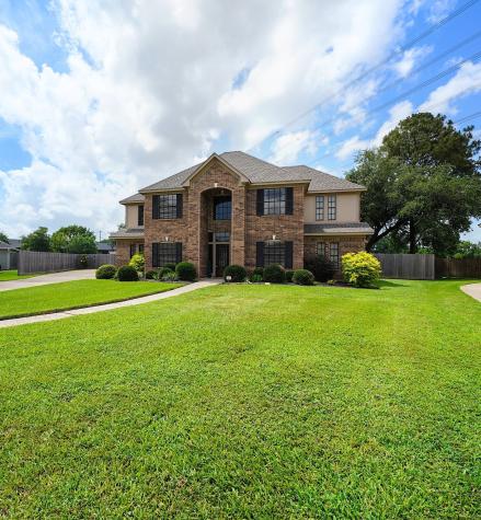 2202 Canterbury Court Deer Park TX 77536