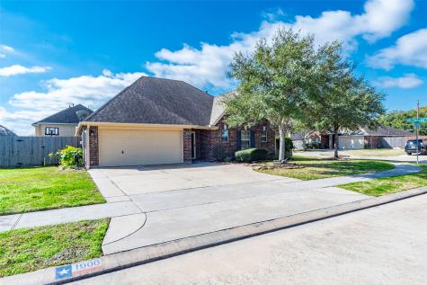 1906 Marys Creek Lane W Pearland TX 77581