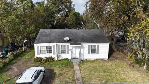 5237 Carmen Street Houston TX 77033
