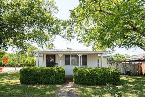 907 College Street Bastrop TX 78602
