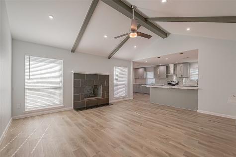5475 Loch Lomond Drive Houston TX 77096