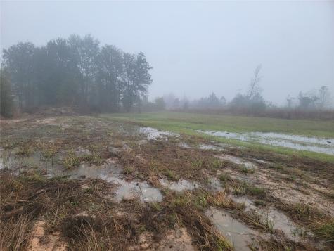 127 Road 5132 Cleveland TX 77327