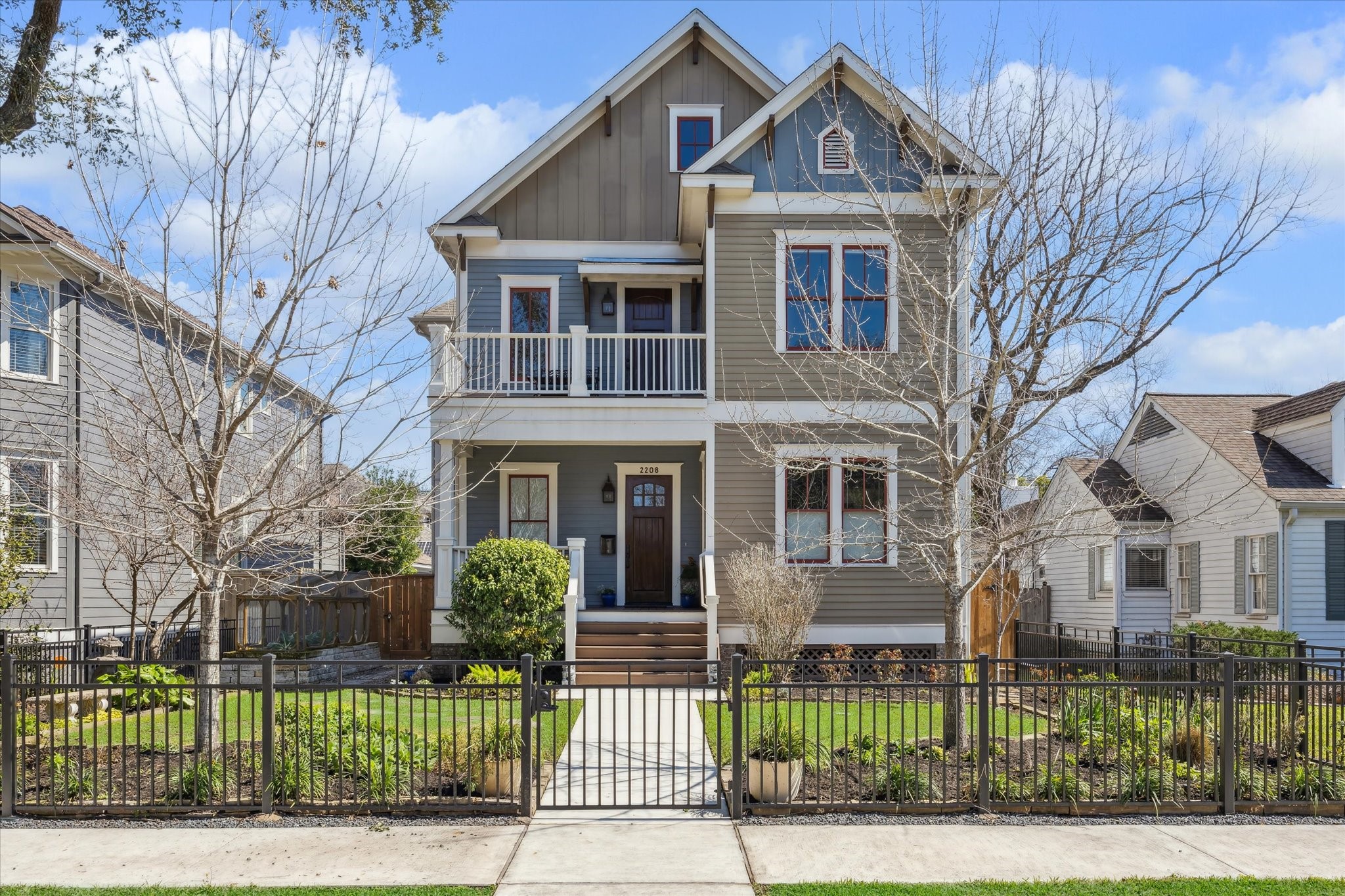 2208 Arlington Street Houston TX 77008