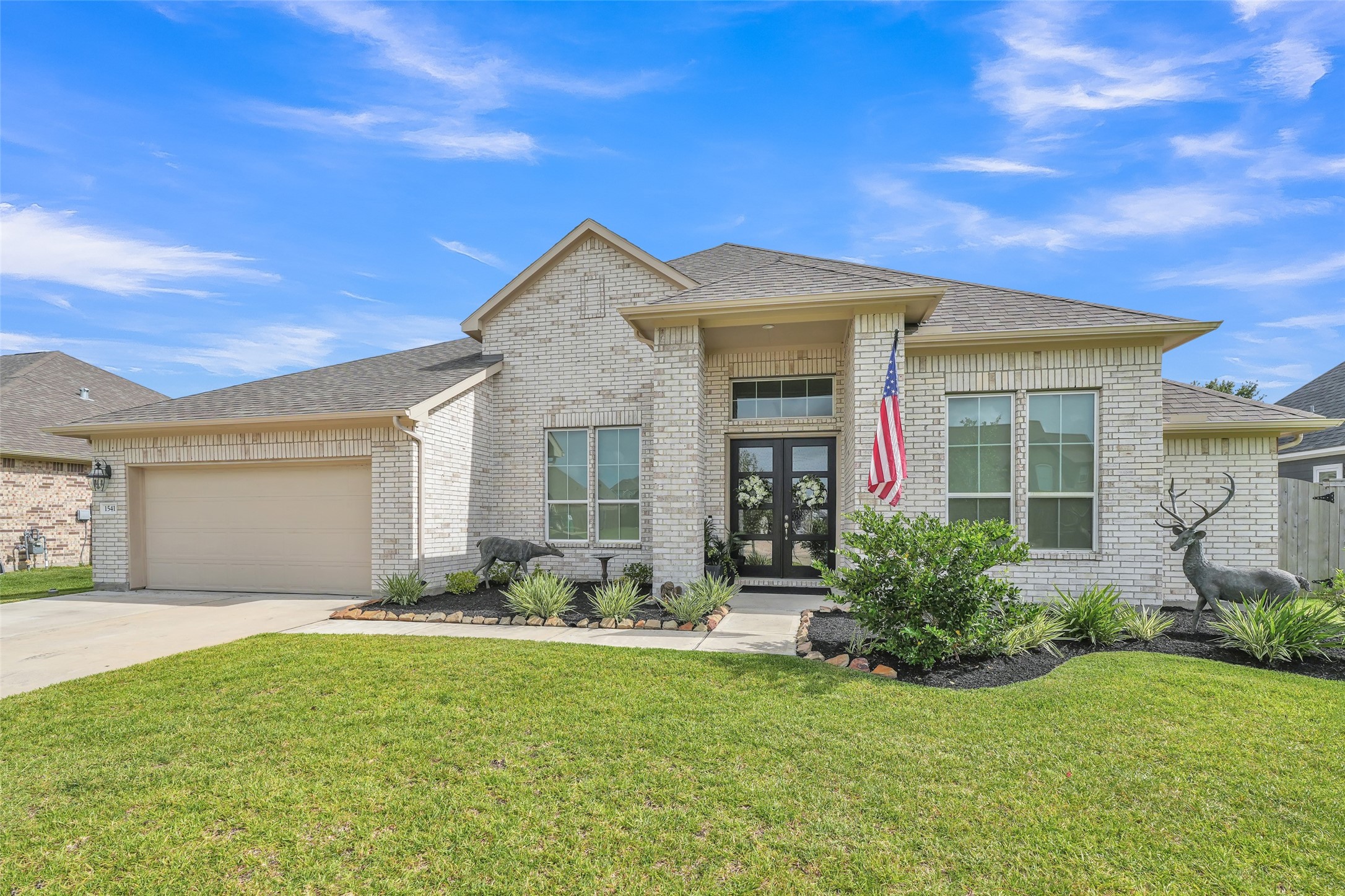 1541 N Blue Bonnet Lane Angleton TX 77515