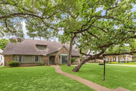 251 Plantation Road Houston TX 77024