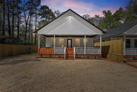 210 Canary Street Point Blank TX 77364