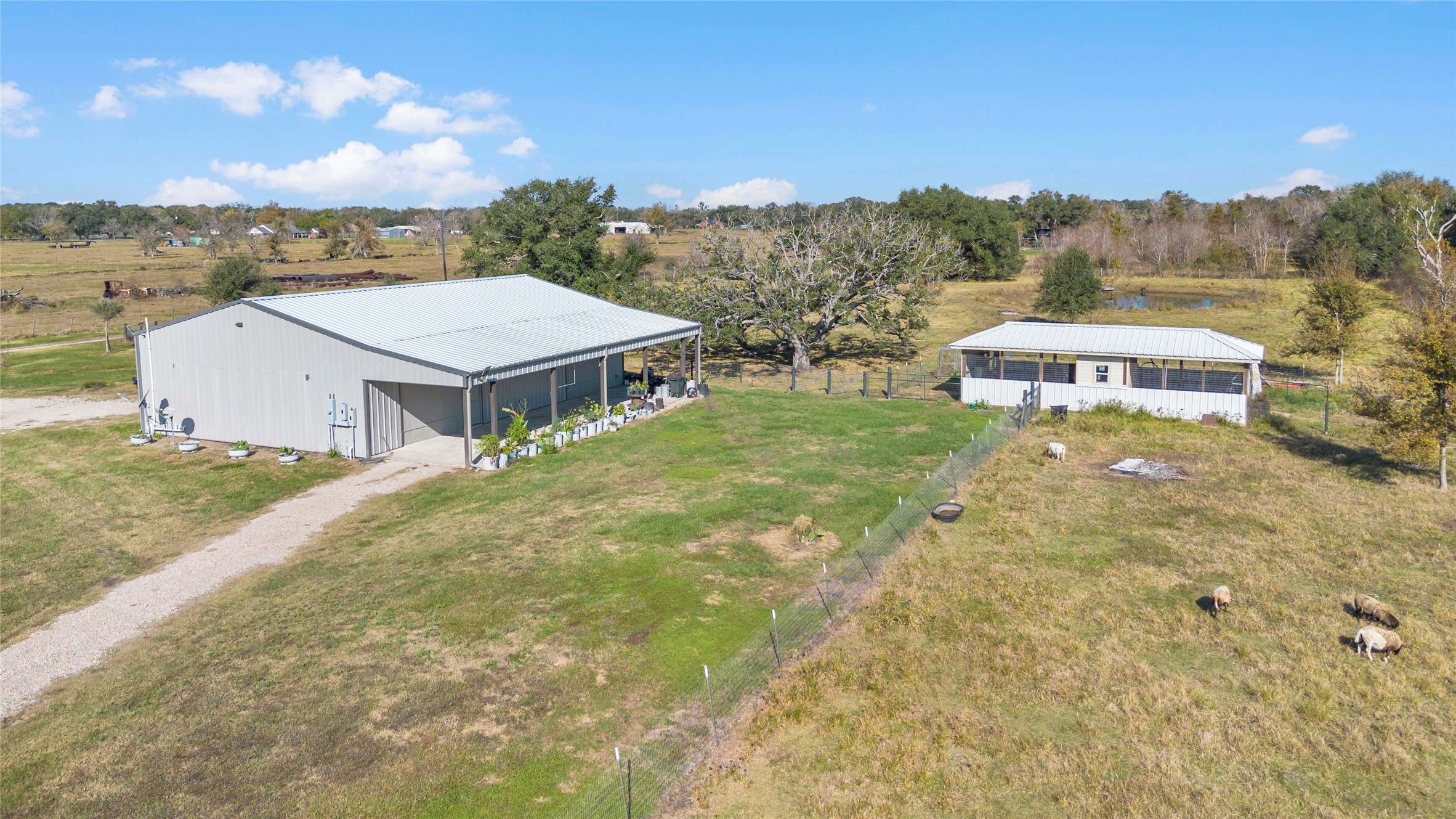 1210 County Road 32 Angleton TX 77515