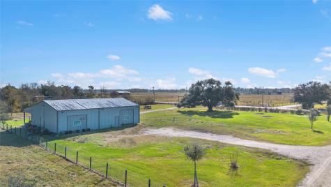 1210 County Road 32 Angleton TX 77515