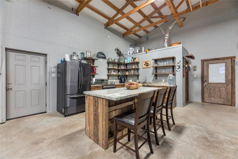 1210 County Road 32 Angleton TX 77515