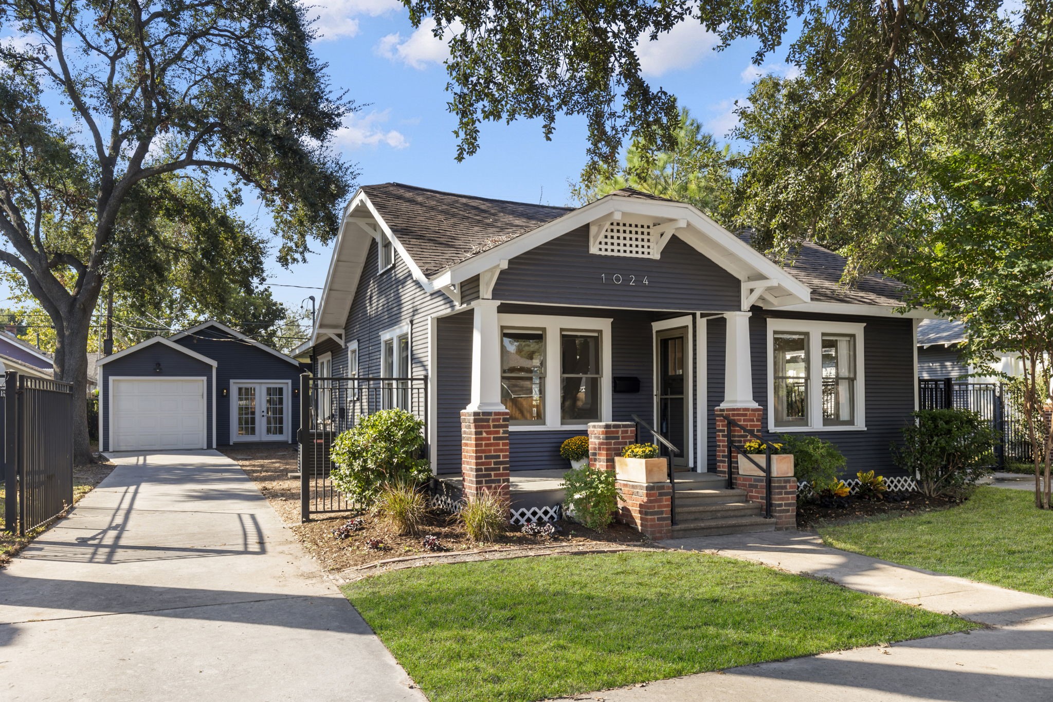 1024 Algregg Street Houston TX 77009