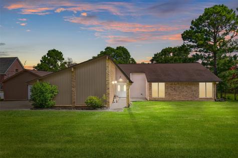 649 County Road 417 Dayton TX 77535