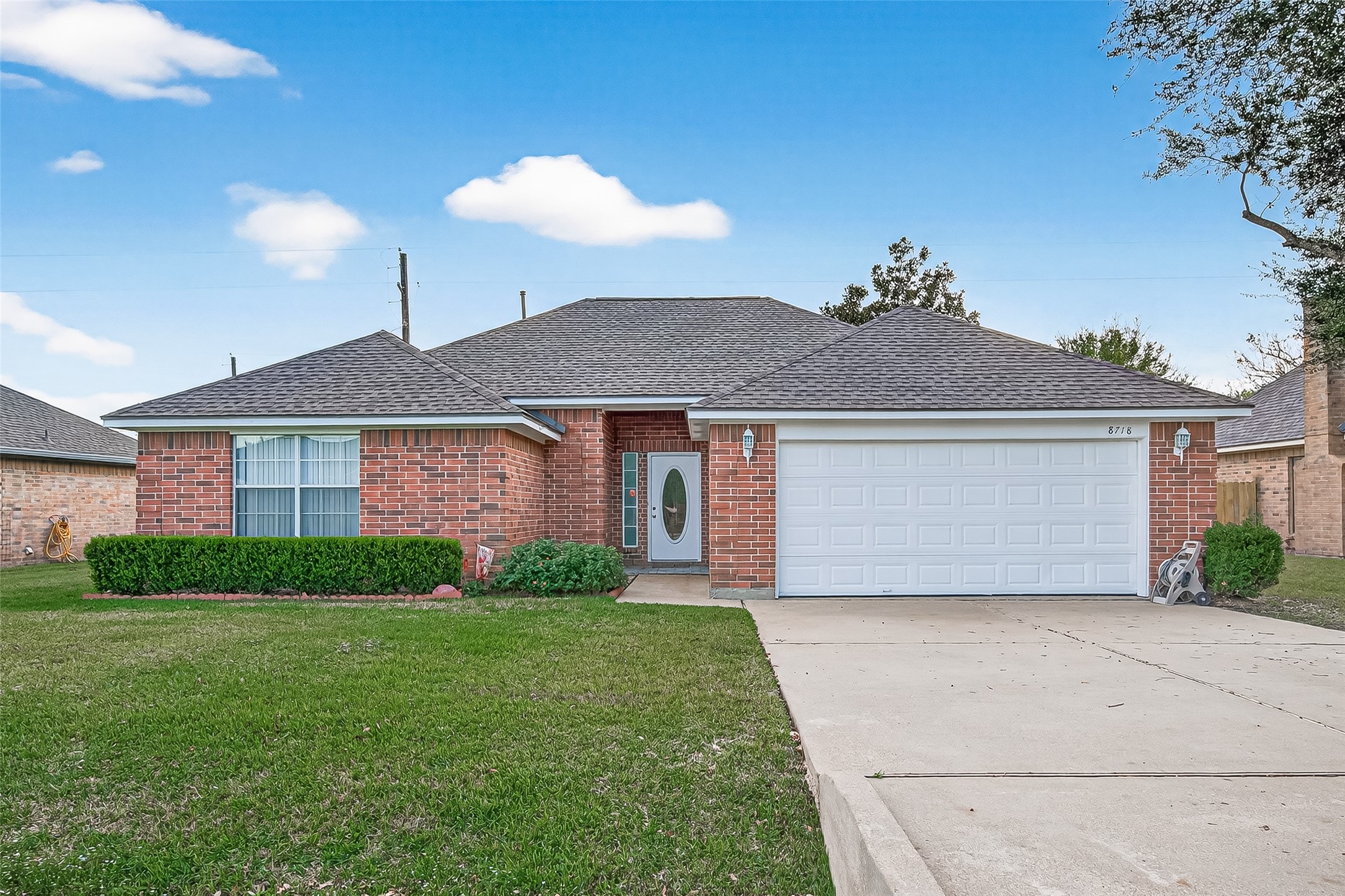8718 Rowen Court Needville TX 77461