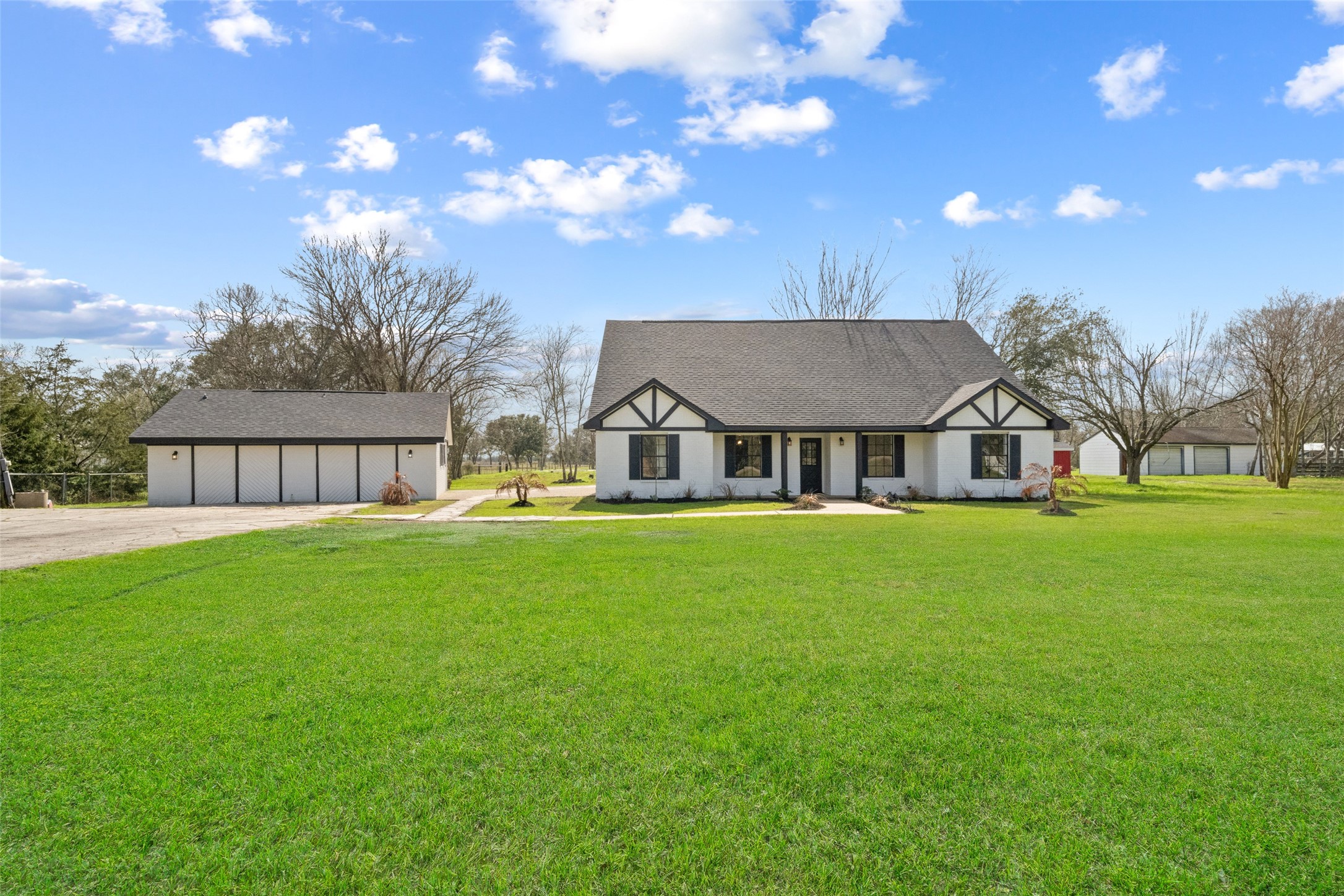 21407 Pecan Bend Road Damon TX 77430
