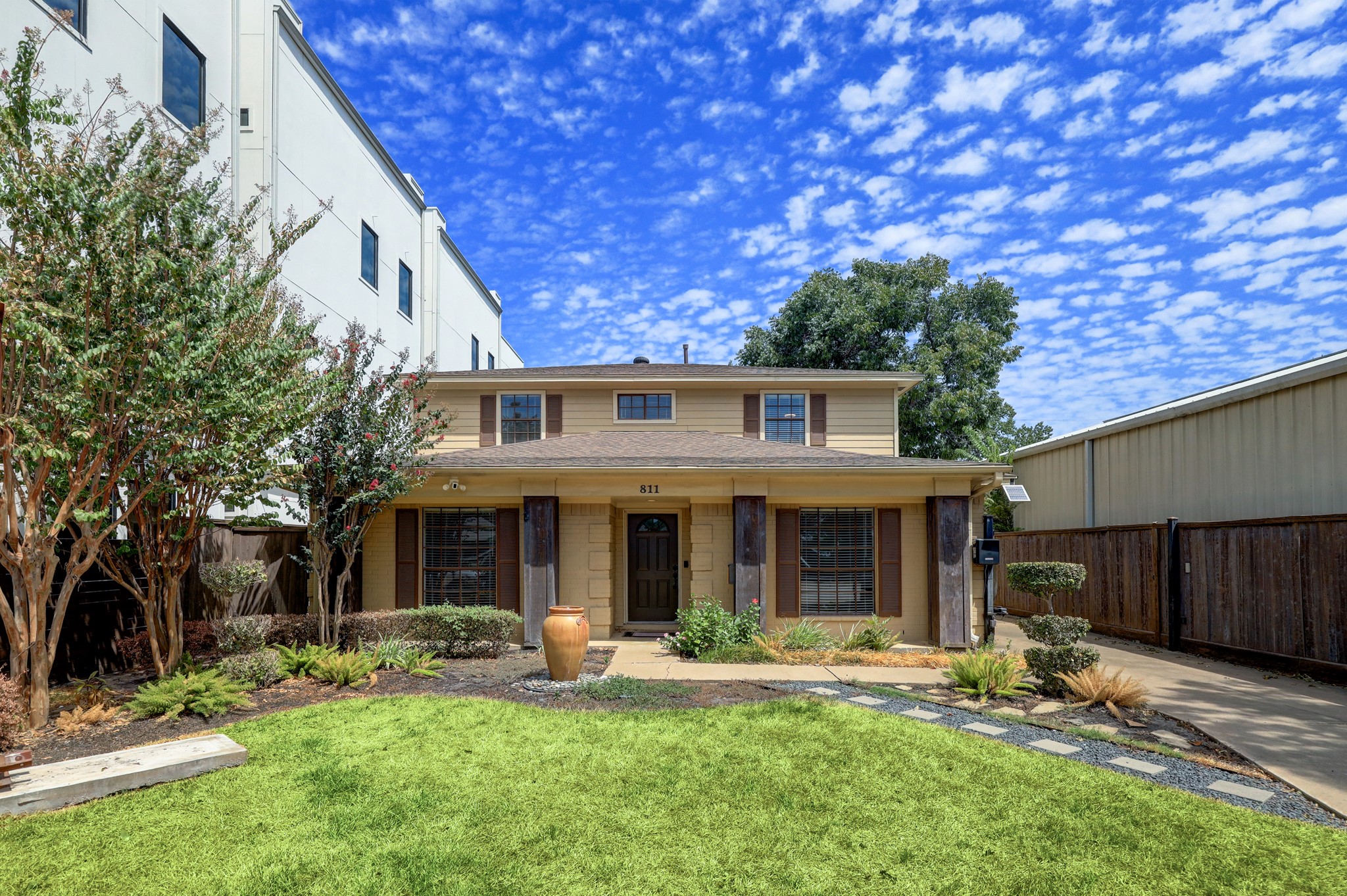 811 W 24th Street Houston TX 77008
