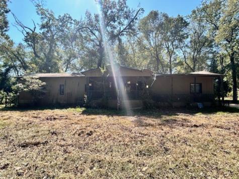 257 County Road 432 Dayton TX 77535