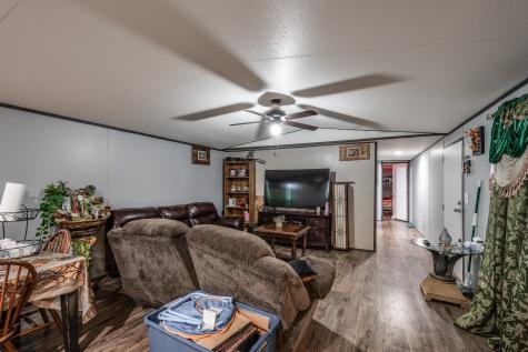 905 Road 5500 Cleveland TX 77327