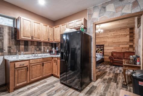 905 Road 5500 Cleveland TX 77327