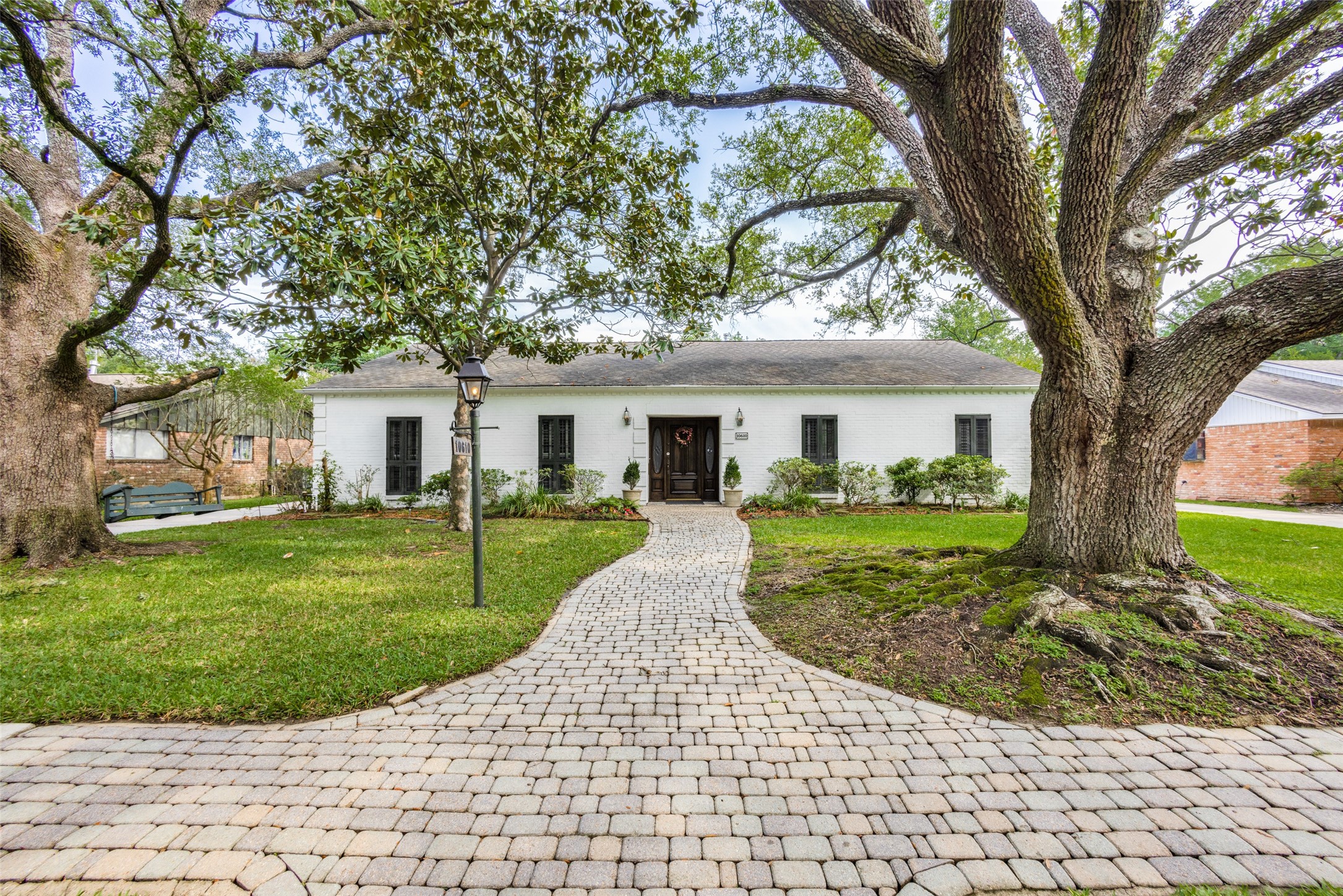 10610 Piping Rock Lane Houston TX 77042