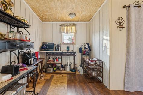 25 Pine Prairie School Road Huntsville TX 77320