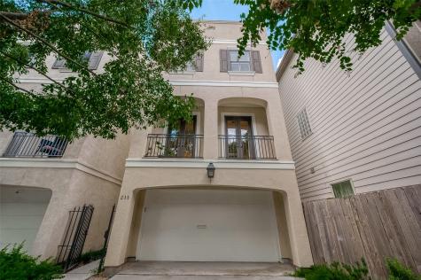 211 Birdsall Street Houston TX 77007