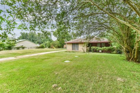 212 Waterwood Drive Huffman TX 77336