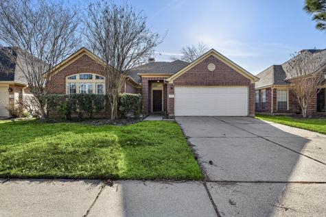 3722 Crescent Drive Pearland TX 77584