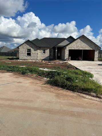 513 Yorktown Avenue Clute TX 77531