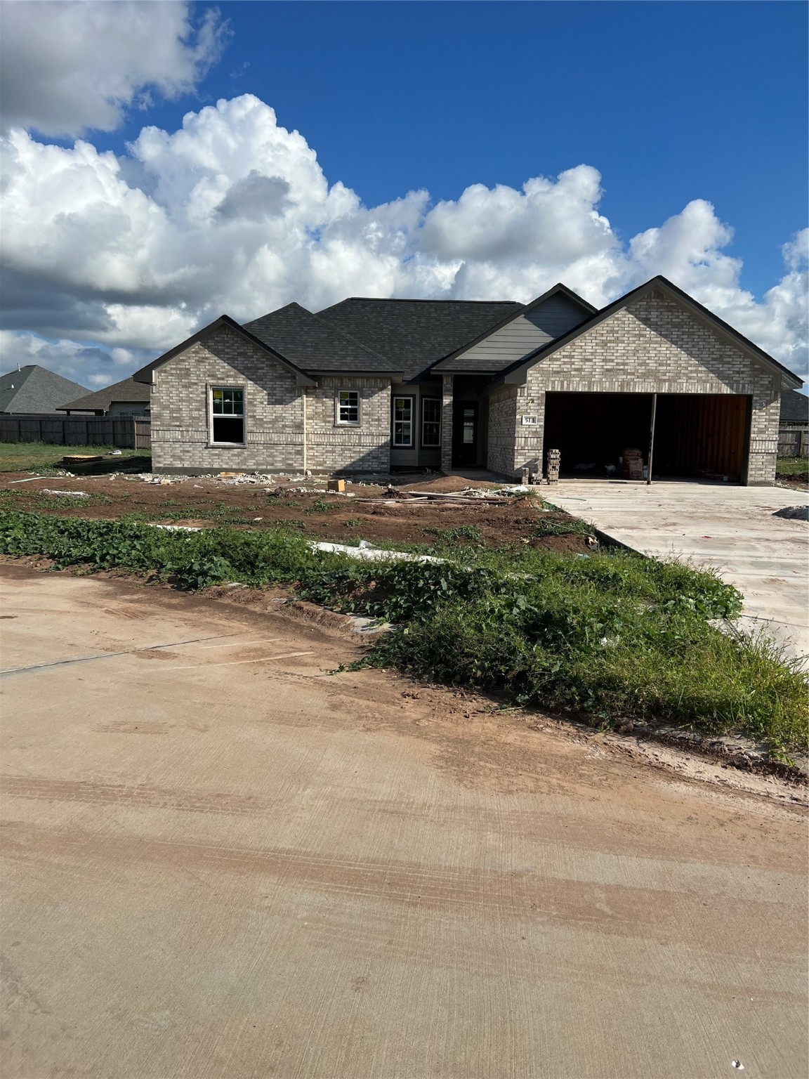 513 Yorktown Avenue Clute TX 77531
