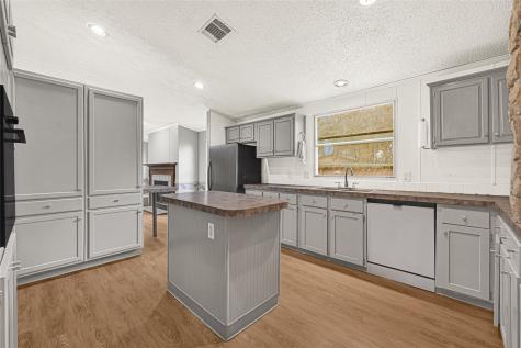 3725 Allen Road Pearland TX 77584