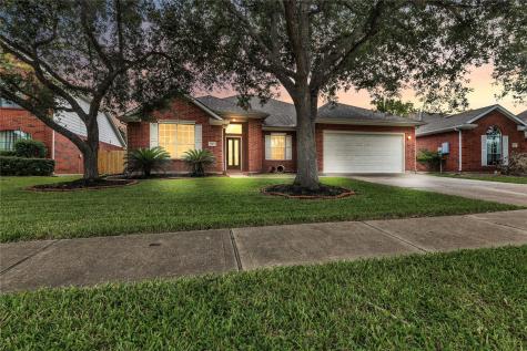 3607 Silouette Cove Friendswood TX 77546