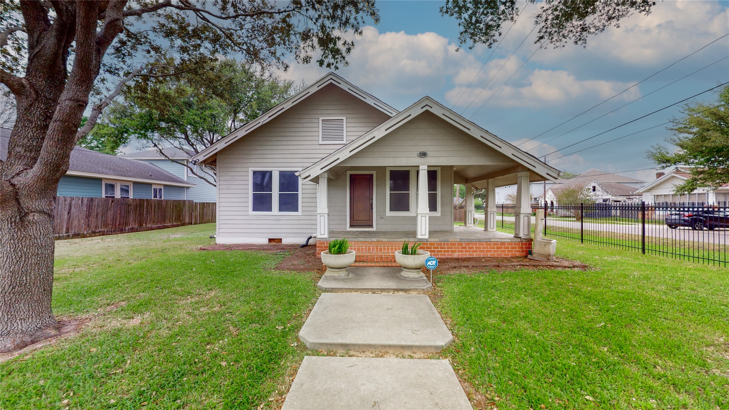 106 Clifton Street Houston TX 77011