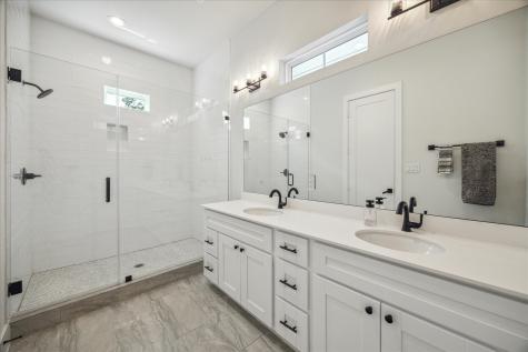 5723 White Magnolia Street Houston TX 77091