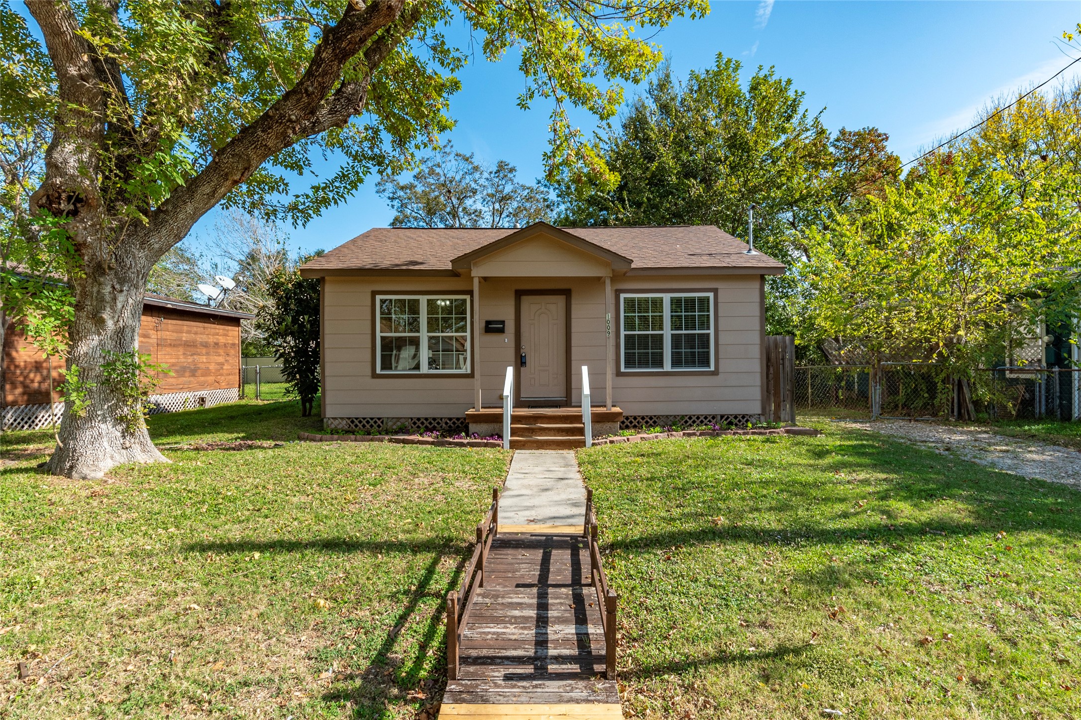 1009 Dutch Street Deer Park TX 77536
