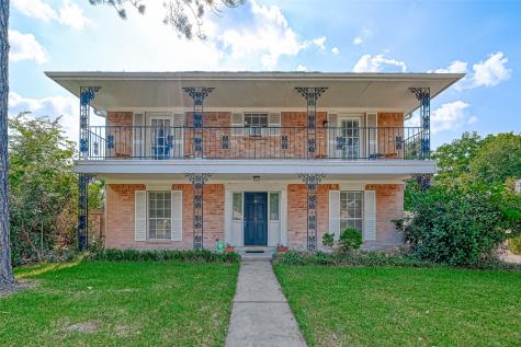 6934 Addicks Clodine Road Houston TX 77083