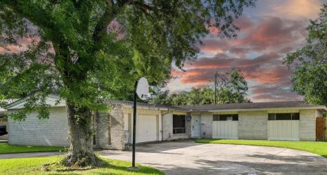 8211 Leader Street Houston TX 77036