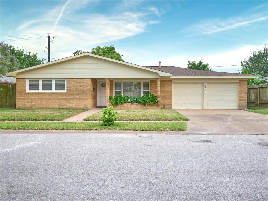 7117 Youpon Drive Galveston TX 77551