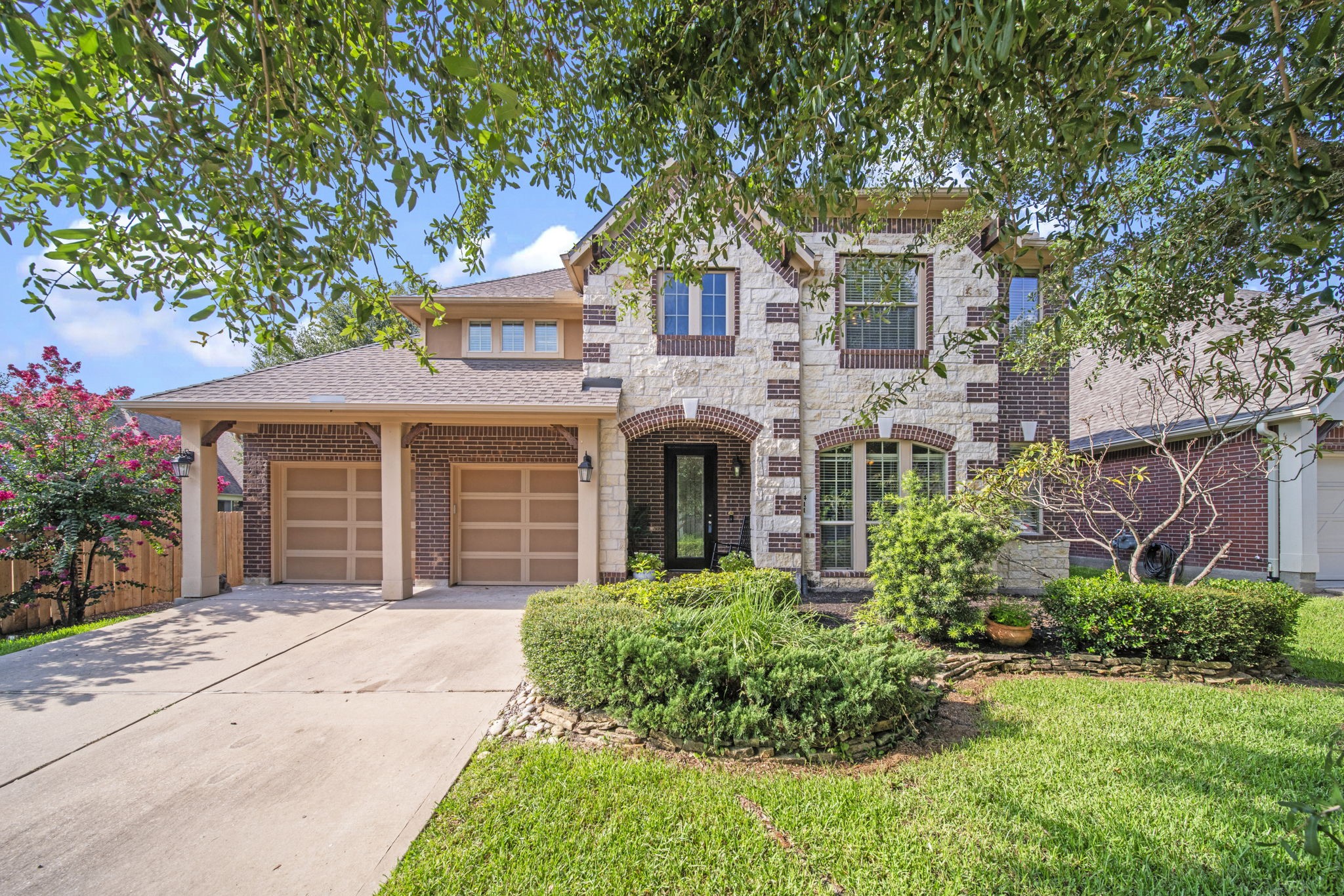 411 Hendricks Forest Lane Conroe TX 77384