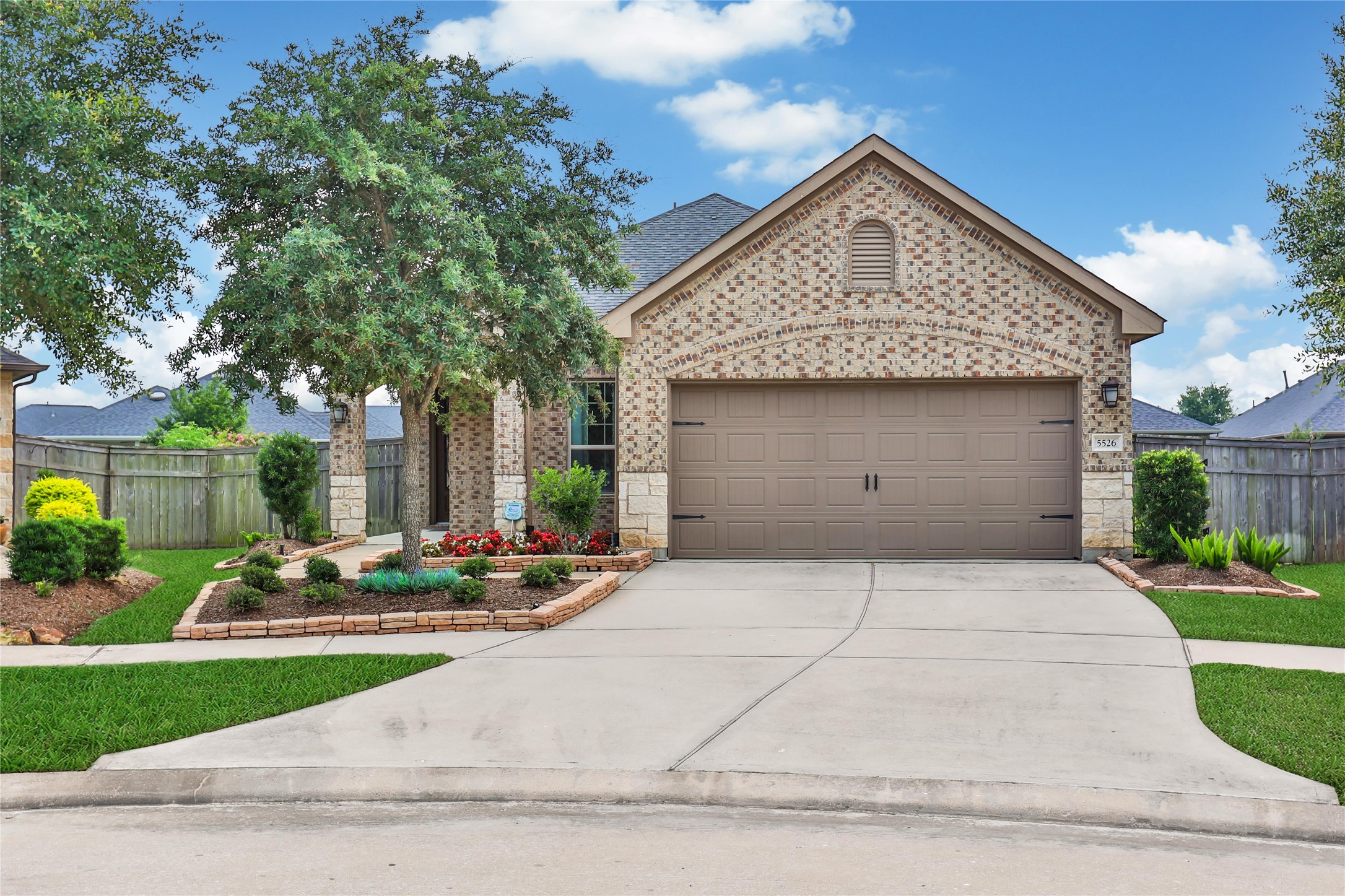 5526 Keystone Bay Court Fulshear TX 77441