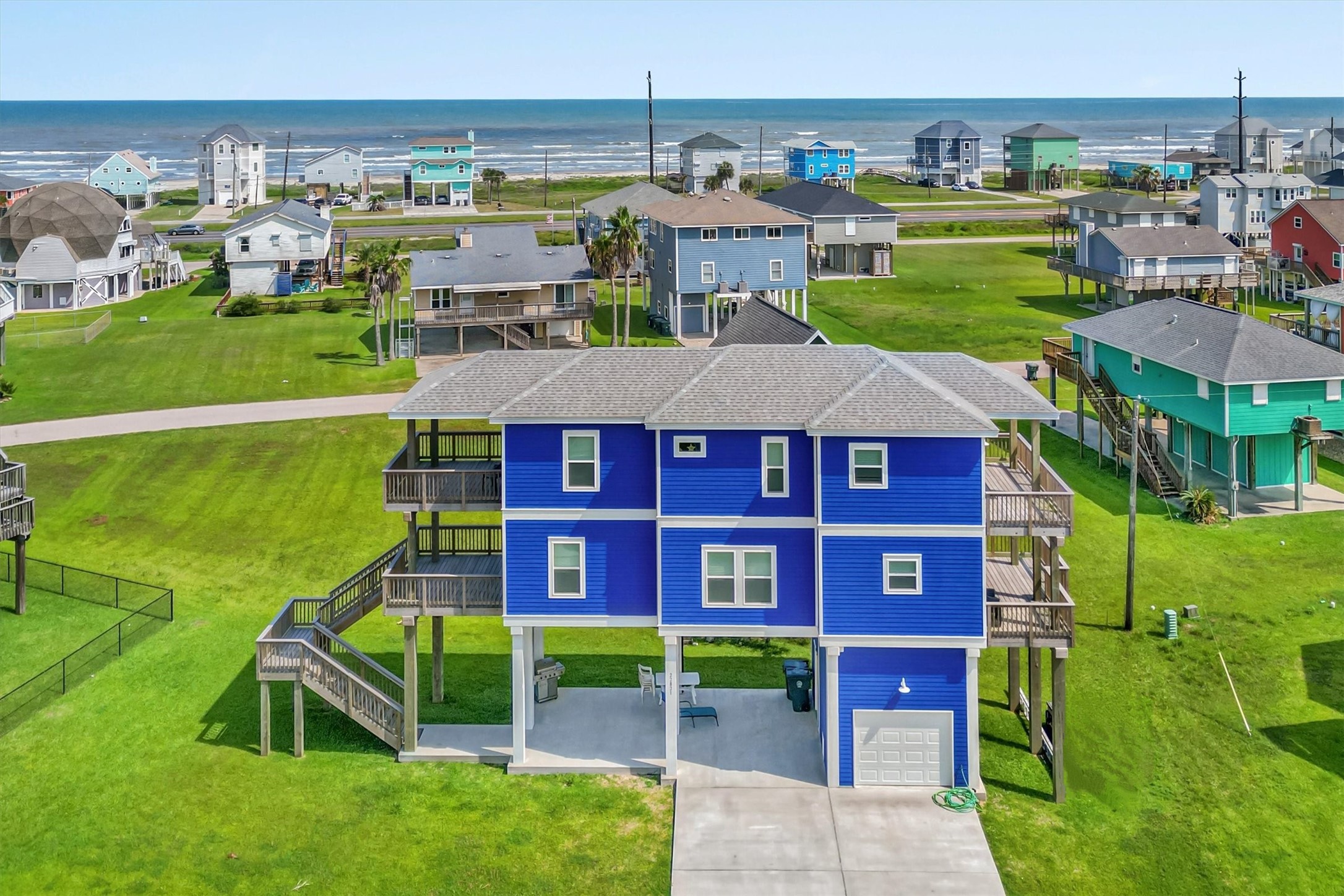 22821 Fresca Street Galveston TX 77554
