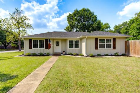 903 Lane Street Navasota TX 77868