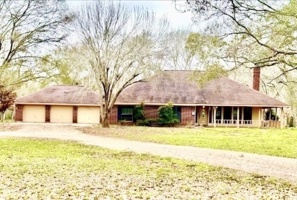 327 County Road 735 Angleton TX 77515