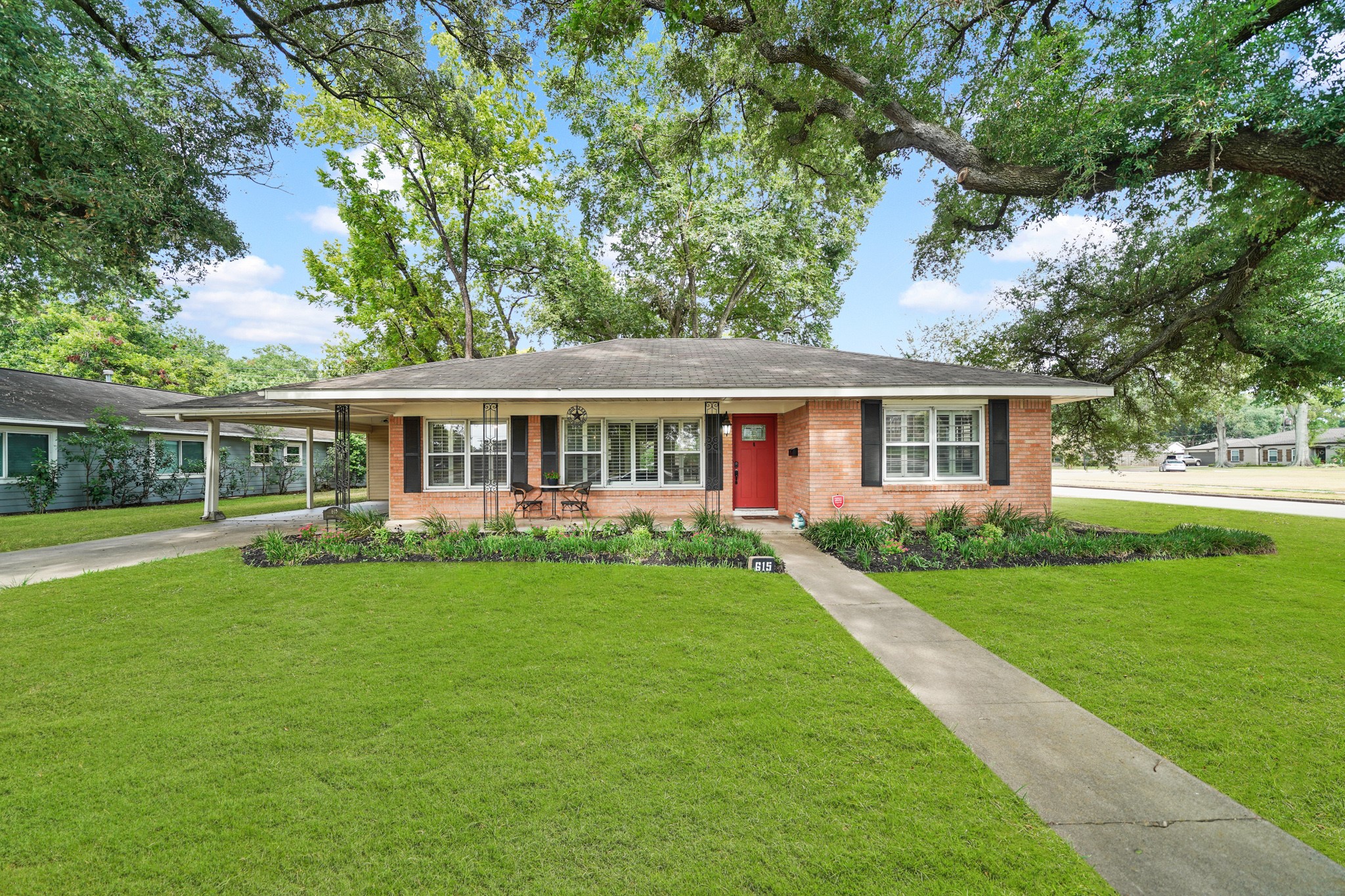 615 Brooks Street Sugar Land TX 77478