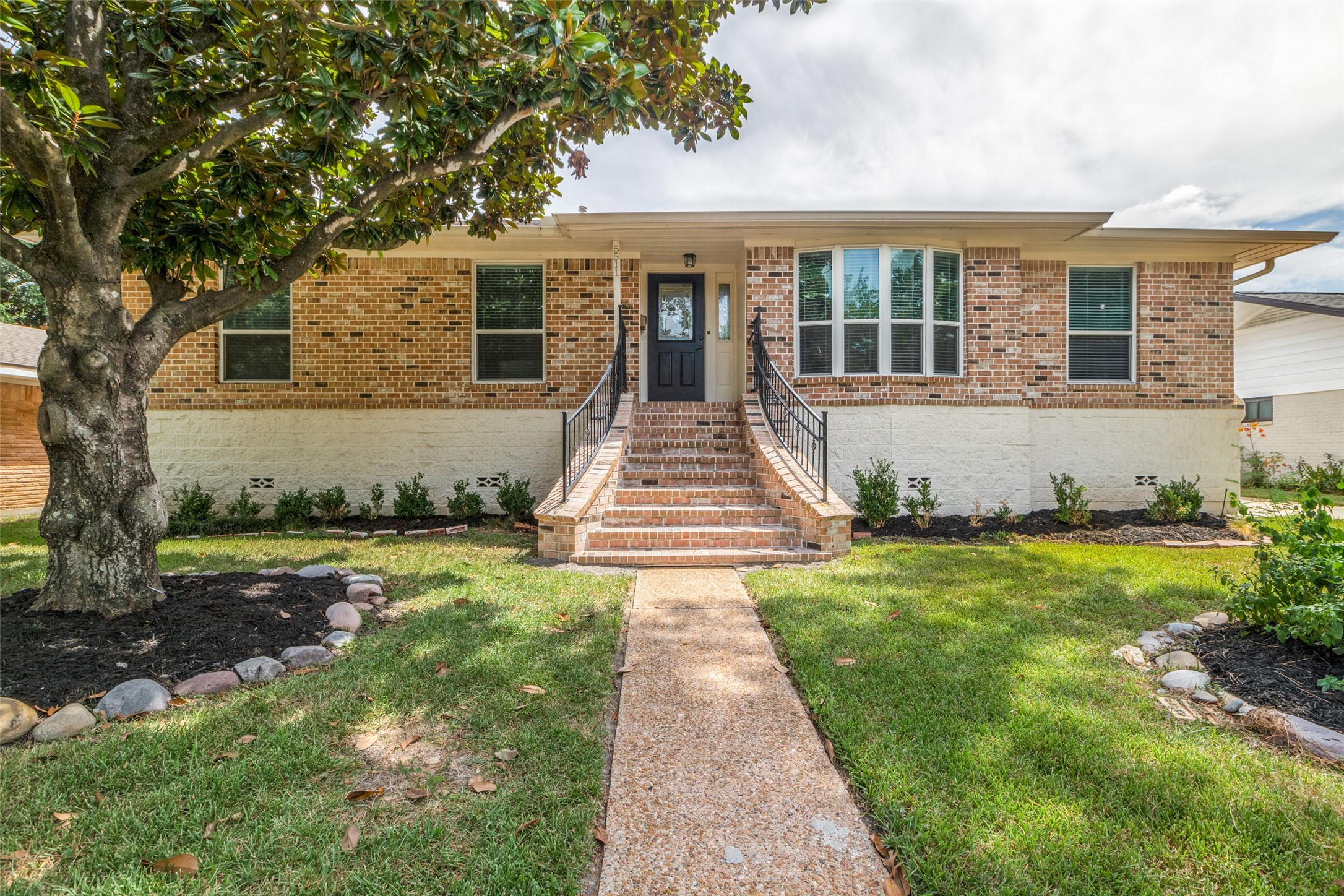 5511 Cheltenham Drive Houston TX 77096