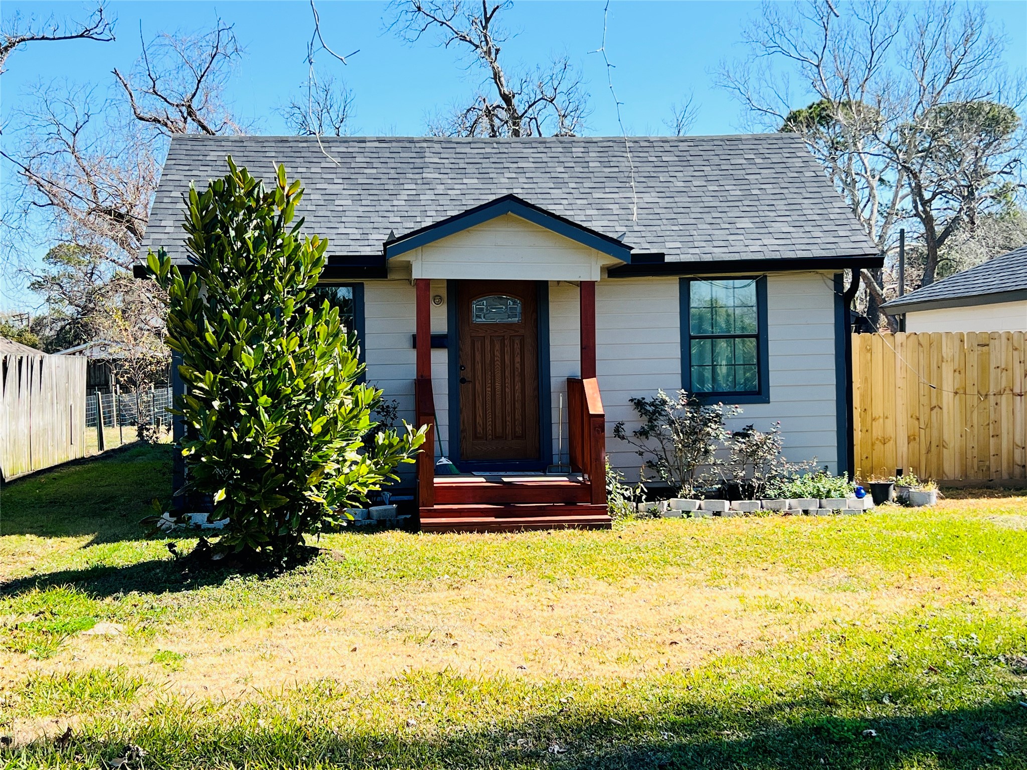 309 Aycock Street Clute TX 77531
