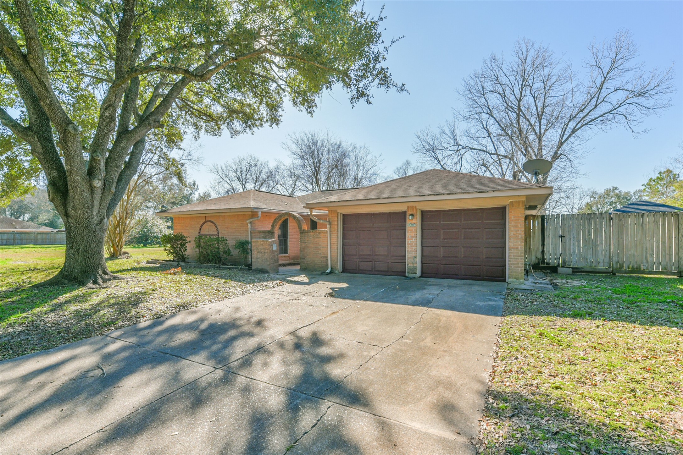 5404 Carmona Lane Pearland TX 77584