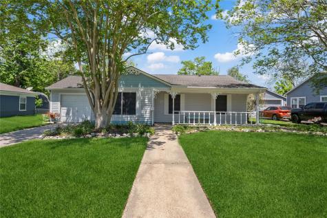 100 W Francis Street Baytown TX 77520