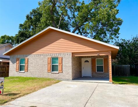 204 W James Street Baytown TX 77520