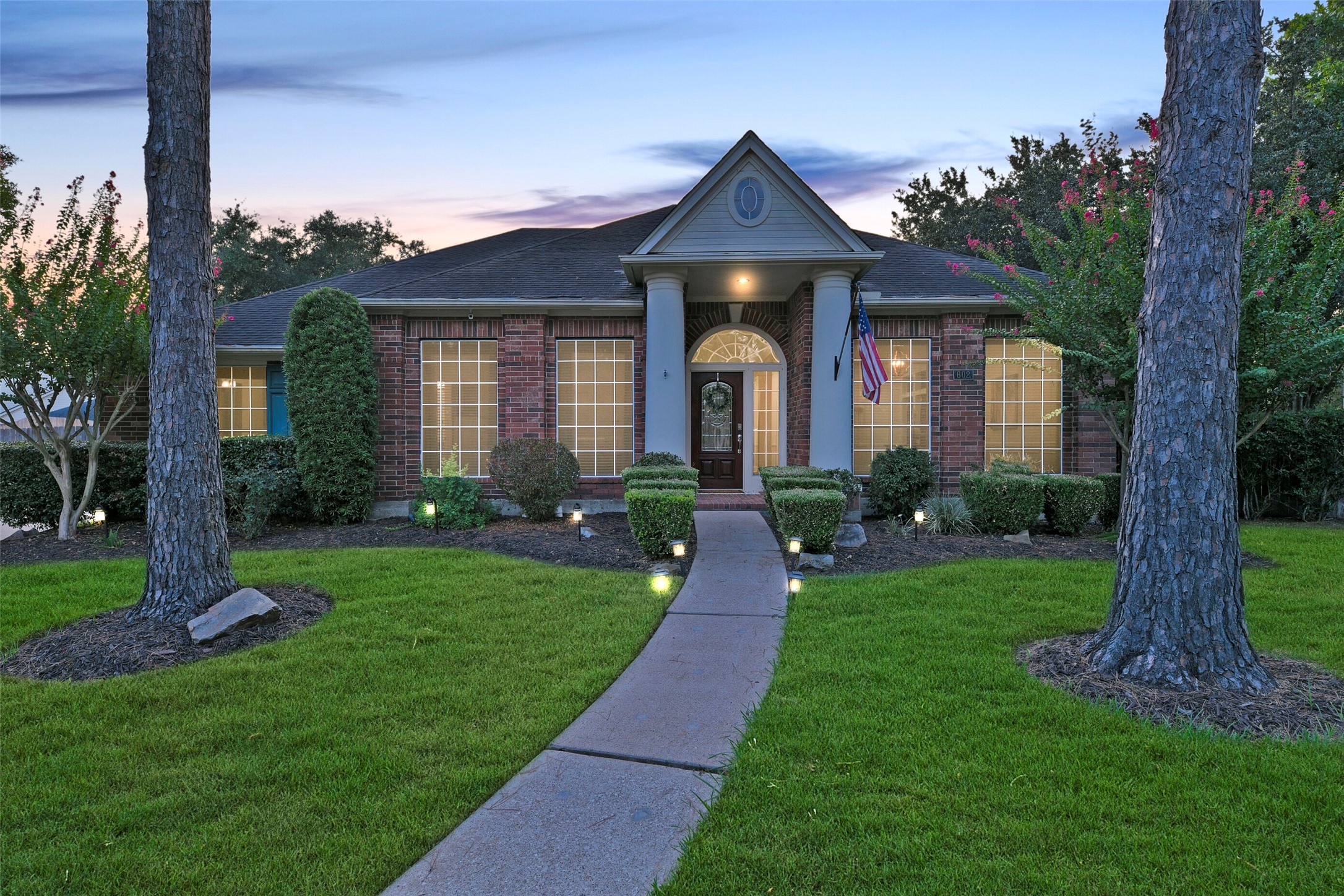 602 Lake Forest Drive Friendswood TX 77546
