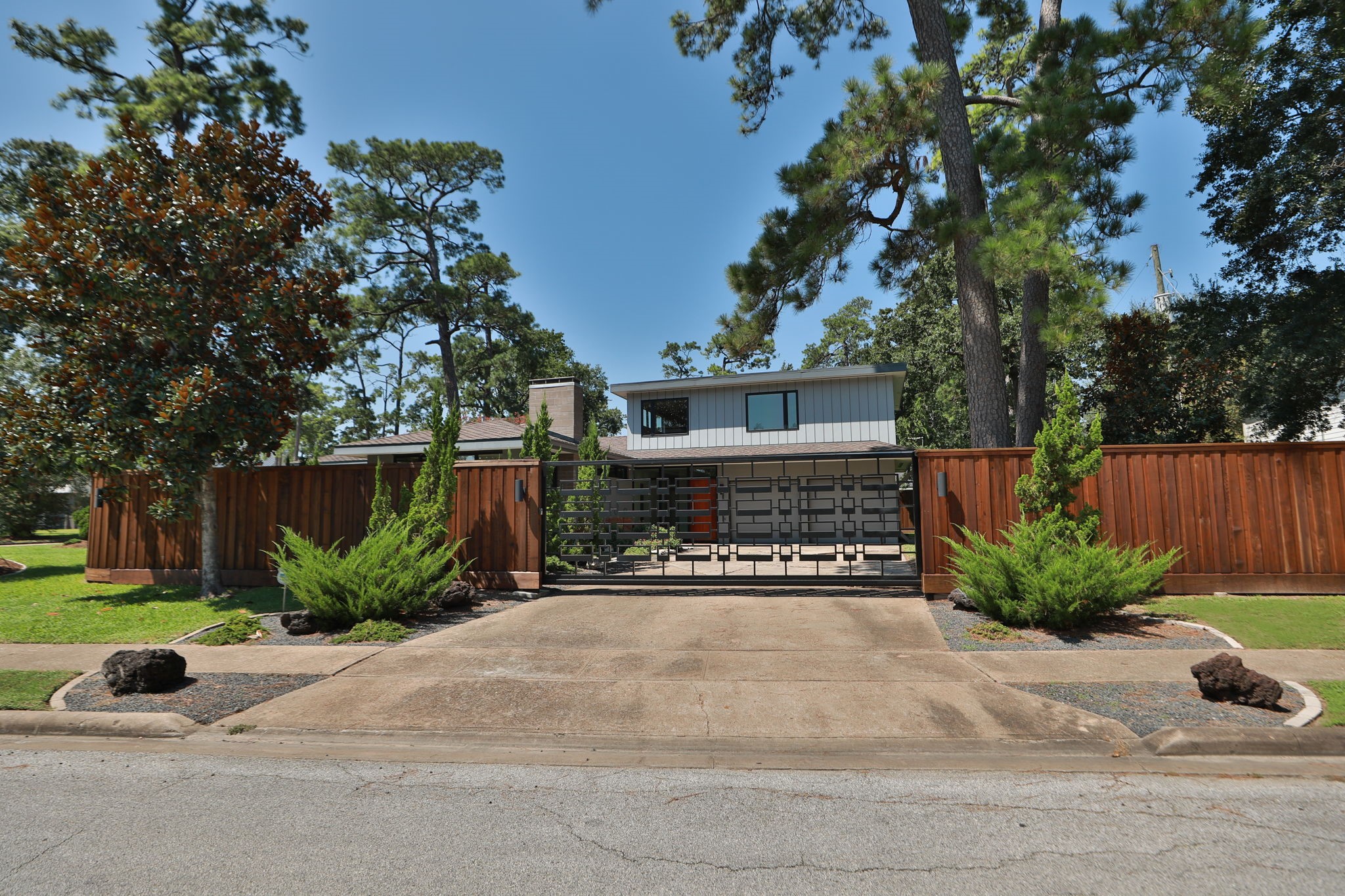 802 W 43rd Street Houston TX 77018